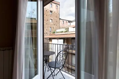 Balcone o terrazza di GuestHost - Ponte Vecchio Elegant Dream