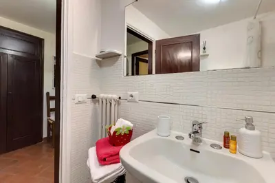 Bagno di Florentine style apartment
