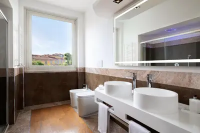 Bagno di Sina Villa Medici, Autograph Collection