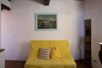 Area soggiorno di Comfy Apartment Near Palazzo Pitti
