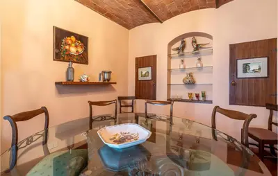 Area soggiorno di Cozy Apartment In Molino Del Piano