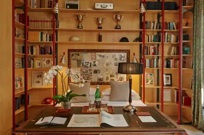 Biblioteca nell'hotel