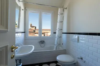 Bagno di Damasco penthouse with terrace near the Duomo