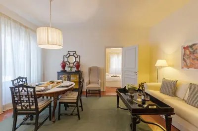 Area soggiorno di Damasco penthouse with terrace near the Duomo