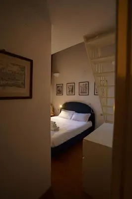 Letto o letti in una camera di Lovely & Quite One Bedroom Near Piazza Santo Spirito