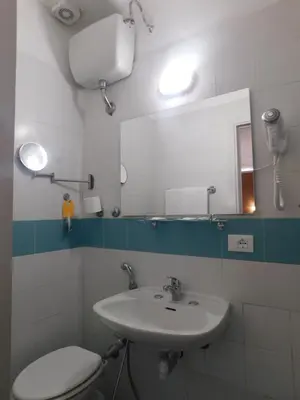 Bagno di PICCOLO HOTEL Nel Centro Storico di Firenze