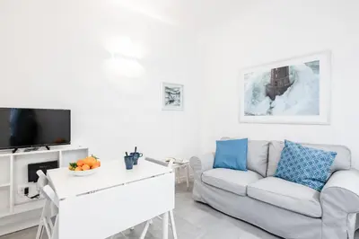 TV o dispositivi per l'intrattenimento presso GuestHost - Viuzzo 7 - Florence White Apartment