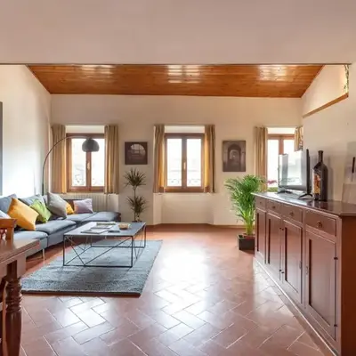 Via Ricasoli apartment