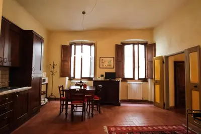 Cucina o angolo cottura di Romantico appartamento a 10 minuti a piedi Ponte Vecchio e 5 minuti da Palazzo Pitti , ideale per coppie e famiglie, in area UNESCO