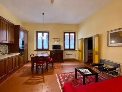 Cucina o angolo cottura di Romantico appartamento a 10 minuti a piedi Ponte Vecchio e 5 minuti da Palazzo Pitti , ideale per coppie e famiglie, in area UNESCO