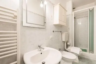 Bagno di Lovely Loft 2 steps from the Cathedral in Florence
