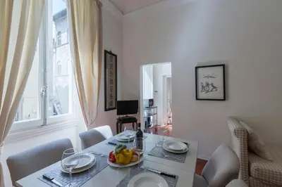 TV o dispositivi per l'intrattenimento presso Big apartment a stone's throw from the Duomo
