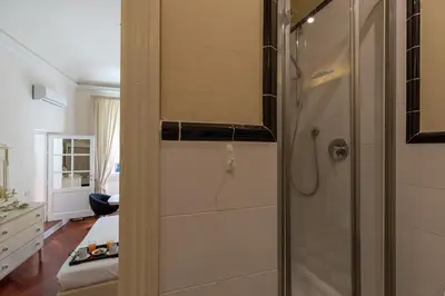Bagno di Big apartment a stone's throw from the Duomo