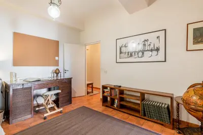 Planimetria di GuestHost - Mercato di Sant'Ambrogio Cozy Apartment