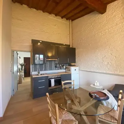 Giglio Apartment by Mamo Florence