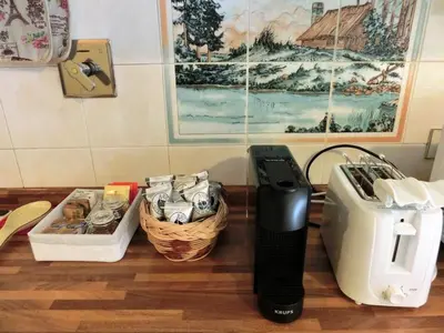 Set per la preparazione di tè e caffè presso Casa di Giada appartamento luminoso a due passi dalla tramvia per Firenze