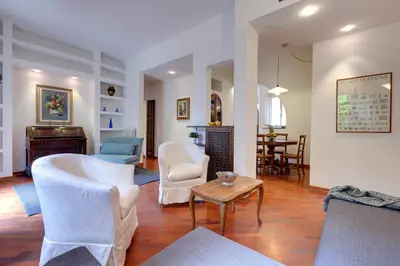 Area soggiorno di Geordie Apartment by Mamo Florence