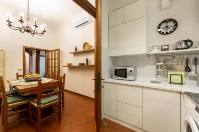 Cucina o angolo cottura di 110 sqm apartment 6 sleeps in Santa Croce