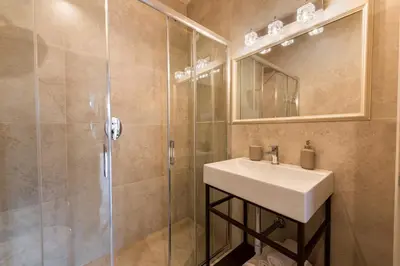Bagno di Apartments Florence - Ariento Deluxe 8