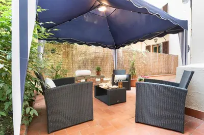 Area soggiorno di Dimora D'Azeglio with private patio