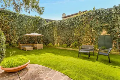 Giardino di Aurora Garden Lodging - Rooms & Apartment