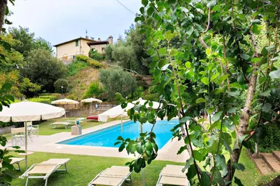 Piscina di Loretta - Private holiday apartment with shared pool o nelle vicinanze