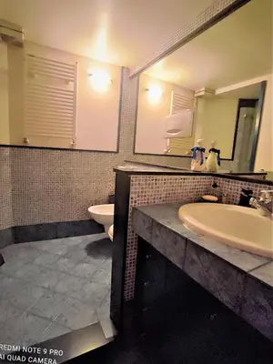 Bagno di CAREGGI GARDEN APARTMENT