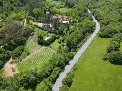 Paesaggio naturale nelle vicinanze of country house