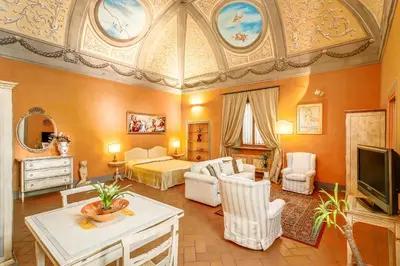 Area soggiorno di Firenze Suite
