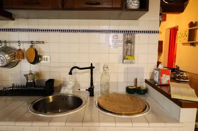 Cucina o angolo cottura di I Rosai appartamento sulle colline fiorentine
