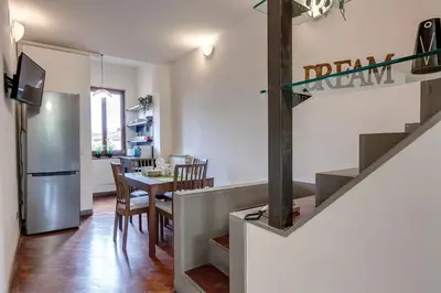 Cucina o angolo cottura di Spirito19 Apartment by Mamo Florence