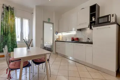 Cucina o angolo cottura di Zalinda Apartment by Mamo Florence