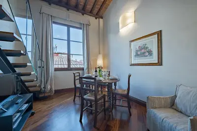 Area soggiorno di Tiziano big penthouse in the Oltrarno