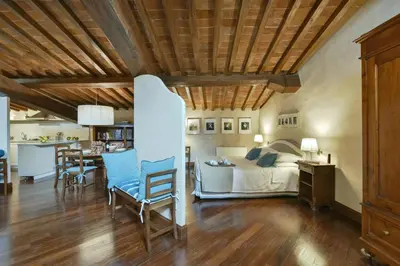 Cucina o angolo cottura di Tiepolo romantic penthouse in the Oltrarno