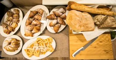 Cibo presso l'hotel o nelle vicinanze