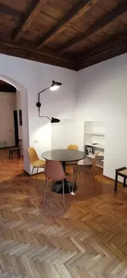Planimetria di Enchanting Apartment with Patio, Lungarno Firenze