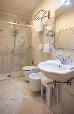 Bagno di Villa Royal B&B