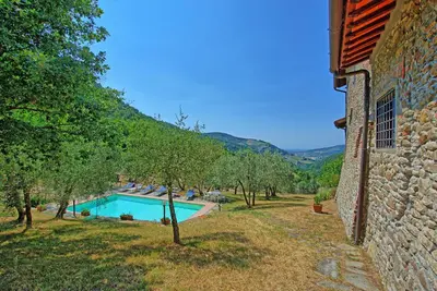 Paesaggio naturale nelle vicinanze della villa