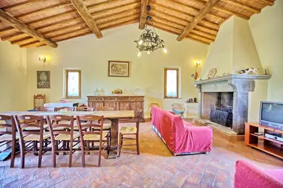 Area soggiorno di Villa Poggio Conca by PosarelliVillas