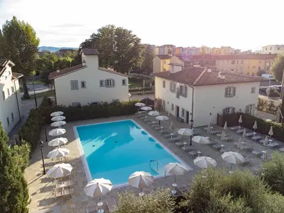 Piscina di Villa Carobbi Apartments Florence o nelle vicinanze