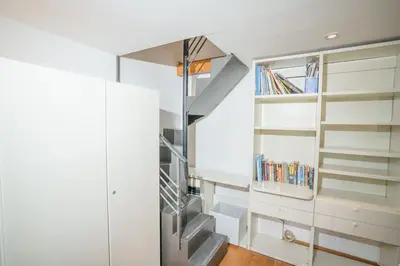 Biblioteca nell'appartamento