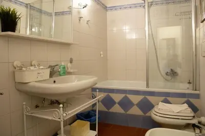Bagno di Charming Apartment By Piazza Santo Spirito