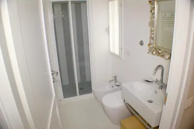 Bagno di White Florence Suite