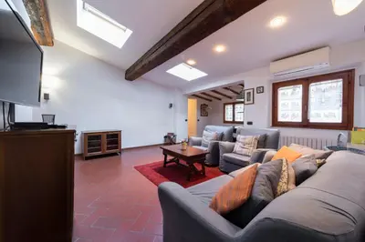 Area soggiorno di Toscanella 3 Bedrooms by Mmega