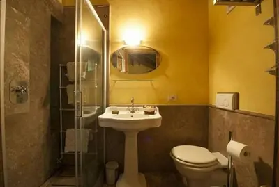 Bagno di Villa con Piscina, Sauna, Jacuzzi