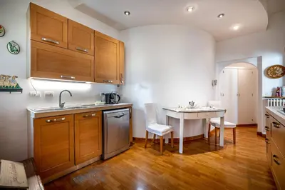 Cucina o angolo cottura di YiD Leopolda apt few minutes from Central Station