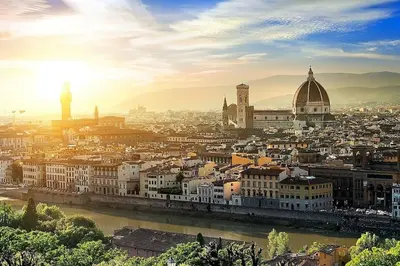 Vista generica su Firenze o vista sulla città dall'interno dell'appartamento