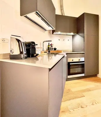 Cucina o angolo cottura di Appartamento centro Firenze AIR CONDITIONING WI-FI E NETFLIX