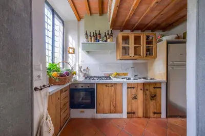 Cucina o angolo cottura di Villa Maria - in the hills above Florence