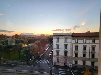 Alba o tramonto visti dall'interno dell'appartamento o dai dintorni